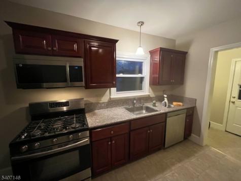 94 Summit Avenue North Plainfield NJ 07060