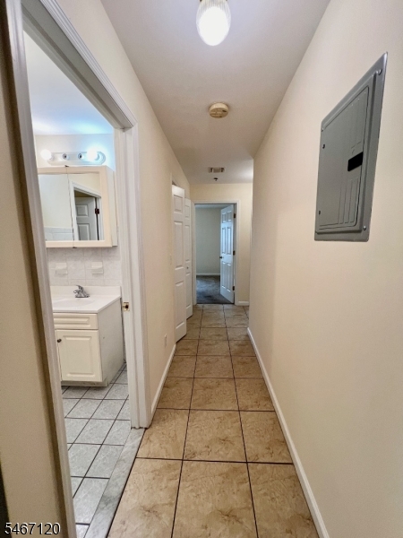 726 S 13st Newark NJ 07103