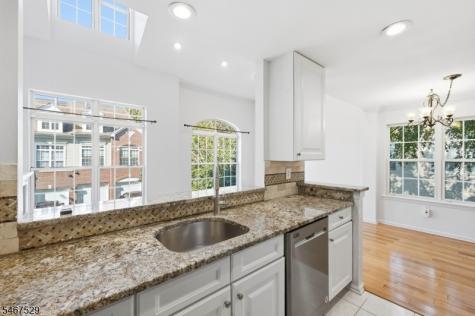 261 Riverwalk Way Clifton NJ 07014