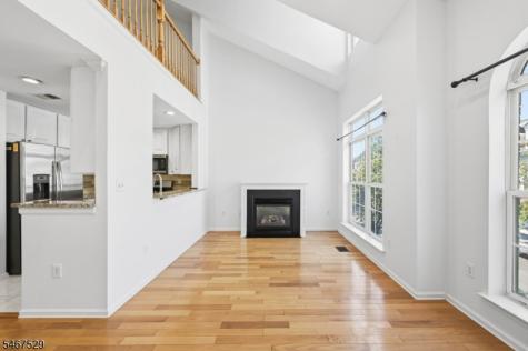 261 Riverwalk Way Clifton NJ 07014