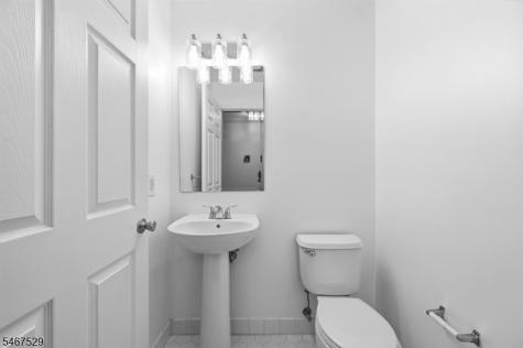 261 Riverwalk Way Clifton NJ 07014