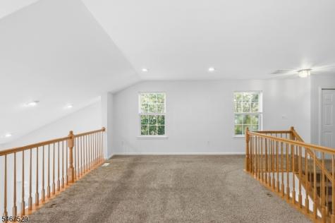 261 Riverwalk Way Clifton NJ 07014