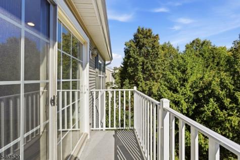 261 Riverwalk Way Clifton NJ 07014