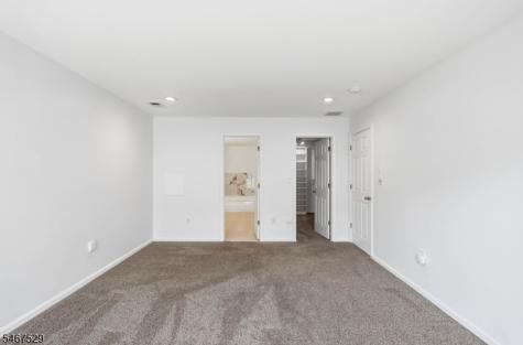 261 Riverwalk Way Clifton NJ 07014