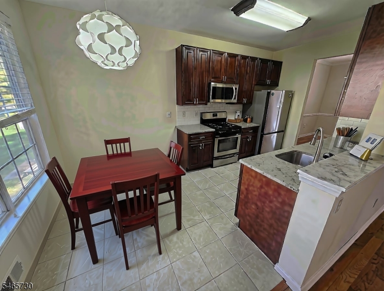 3 Reins Court Franklin NJ 08873