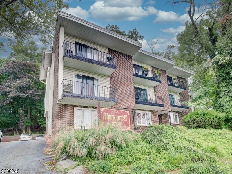 850 Bloomfield Avenue Montclair NJ 07042