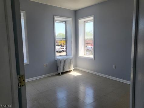 3 S Olden Road Trenton NJ 08609