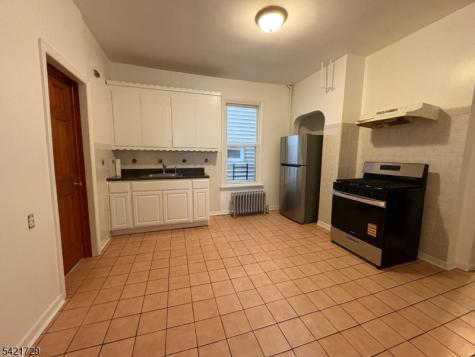 139 Clifton Avenue Newark NJ 07104