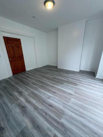 139 Clifton Avenue Newark NJ 07104