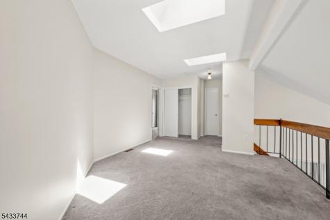 30 Chestnut Ct Ondo Bernards NJ 07920