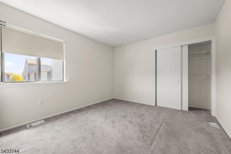 30 Chestnut Ct Ondo Bernards NJ 07920