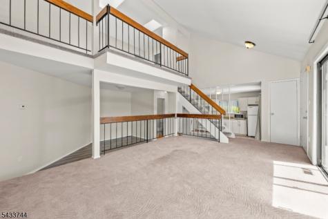 30 Chestnut Ct Ondo Bernards NJ 07920
