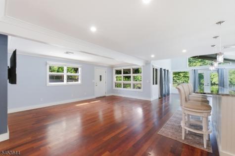 19 Harmony Terrace Harmony NJ 08865