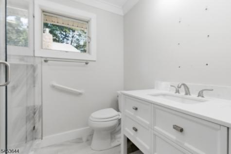 19 Harmony Terrace Harmony NJ 08865
