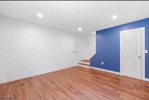 19 Harmony Terrace Harmony NJ 08865