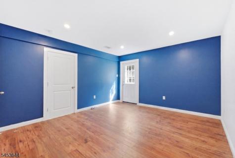 19 Harmony Terrace Harmony NJ 08865