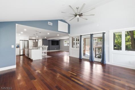19 Harmony Terrace Harmony NJ 08865