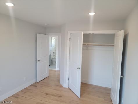 118 Shephard Avenue Newark NJ 07112