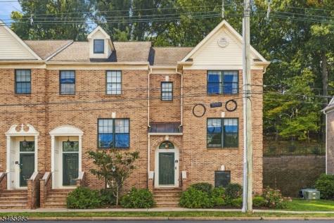 32 Bloomfield Avenue Essex Fells NJ 07021