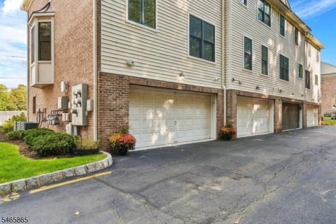 32 Bloomfield Avenue Essex Fells NJ 07021