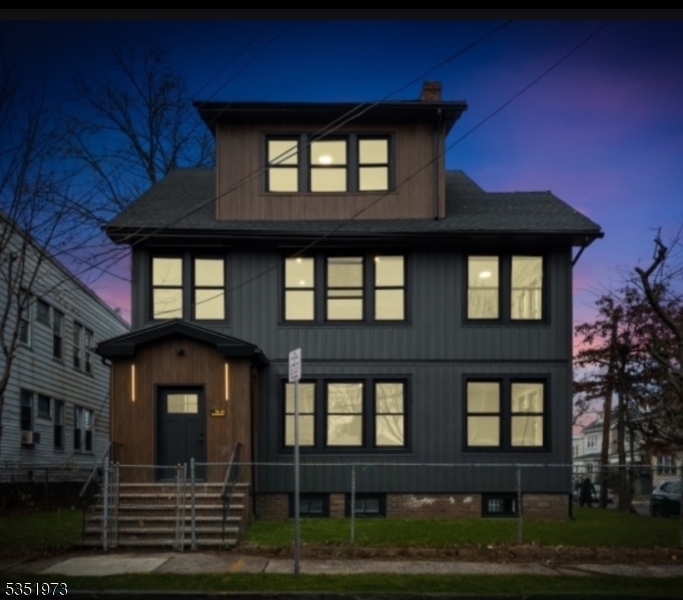 19 Abbotsford Ave, Apt 3 Newark NJ 07106