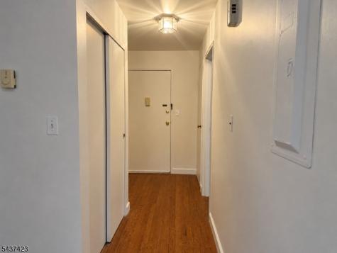 807 Eves Dr 3q Hillsborough NJ 08844