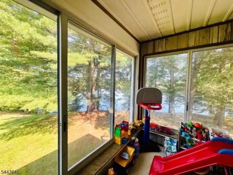 378 Lake Shore South Montague NJ 07827
