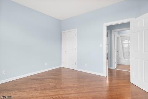 420 Bloomfield Avenue Apt 4 Montclair NJ 07042