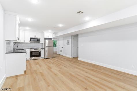 129 Mt Pleasant Avenue Newark NJ 07104