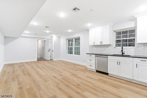 129 Mt Pleasant Avenue Newark NJ 07104