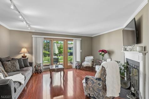 79 Chelsea Court Franklin NJ 08823
