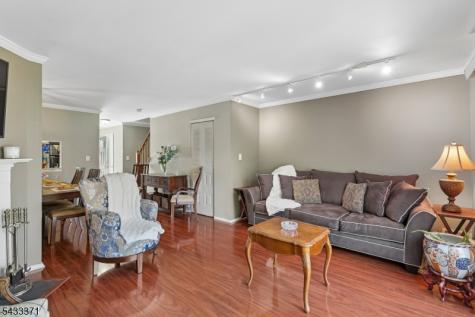 79 Chelsea Court Franklin NJ 08823