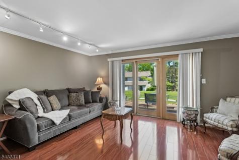 79 Chelsea Court Franklin NJ 08823