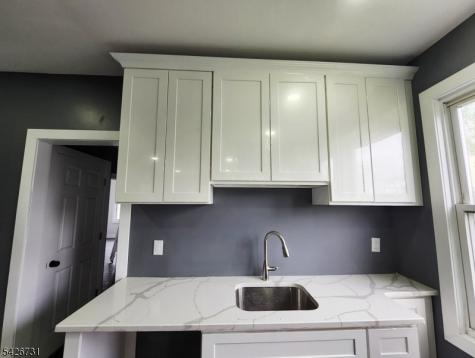 49 Union Place Irvington NJ 07111