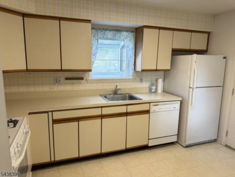 123 Winchester Way Franklin NJ 08873