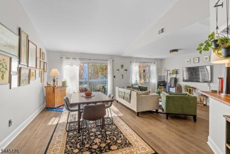 51 Drake Lane Roxbury NJ 07852