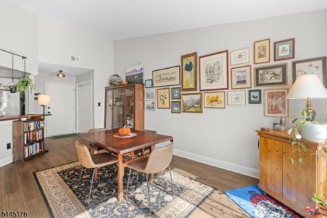 51 Drake Lane Roxbury NJ 07852