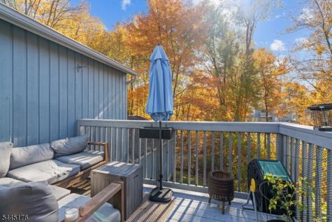 51 Drake Lane Roxbury NJ 07852