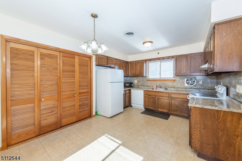 358 Union Boulevard Totowa NJ 07512