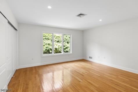 1000 Sunny Slope Drive Mountainside NJ 07092