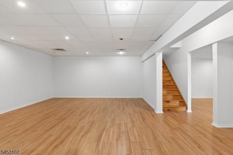 1000 Sunny Slope Drive Mountainside NJ 07092