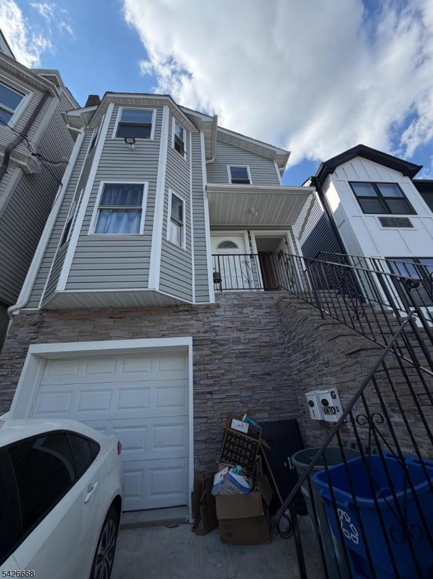 171 N 4th Street Paterson NJ 07522