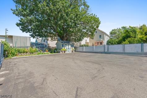 939 Grove Street Elizabeth NJ 07202