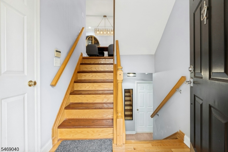 1 Knox Court Bernards NJ 07920