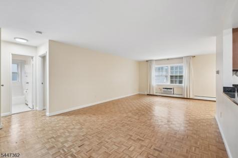 135 S Maple Avenue Ridgewood Village NJ 07450