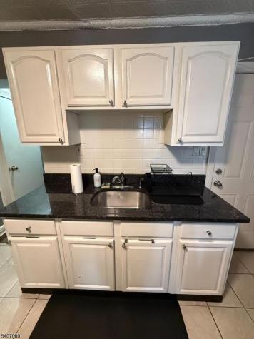 243 Lake Street Newark NJ 07104