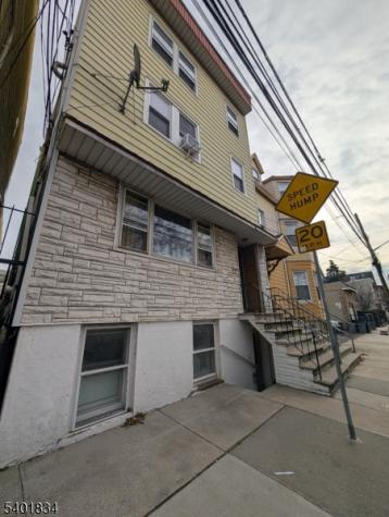 22 Somme Street Newark NJ 07105