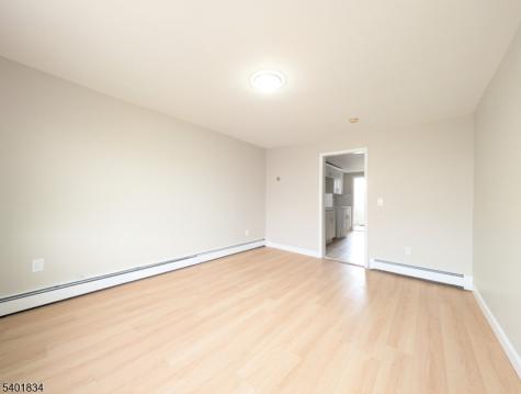 22 Somme Street Newark NJ 07105