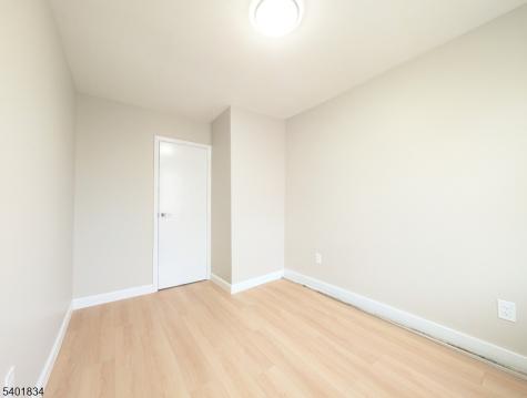 22 Somme Street Newark NJ 07105