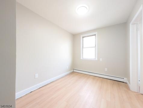 22 Somme Street Newark NJ 07105